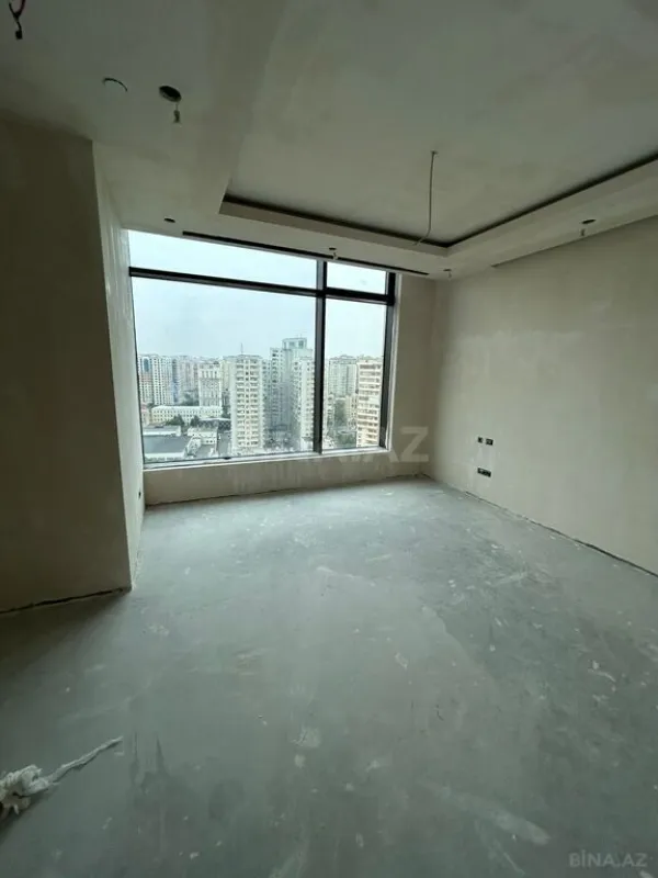 Satılır 2 otaqlı mənzil 92 m²