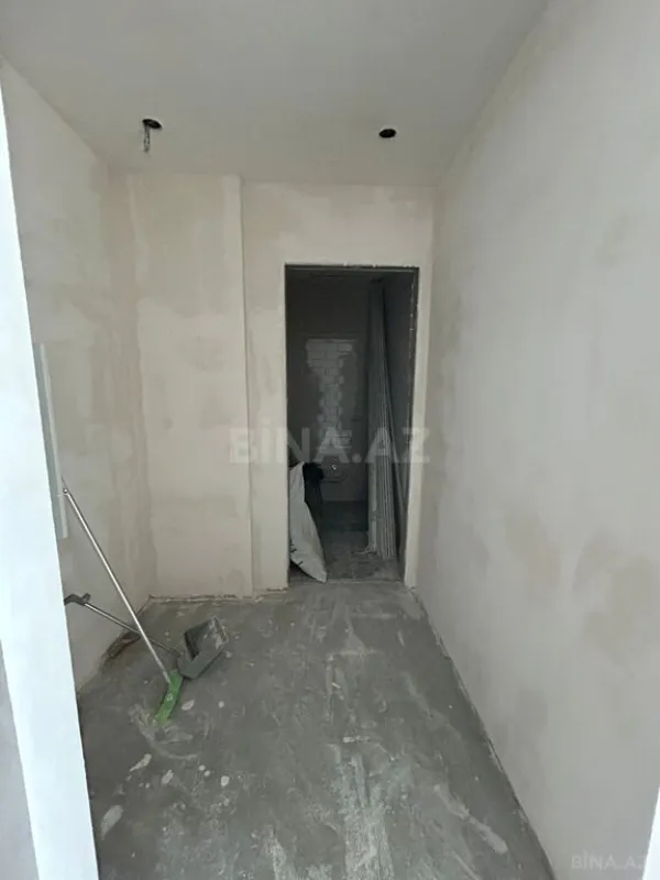 Satılır 2 otaqlı mənzil 92 m²