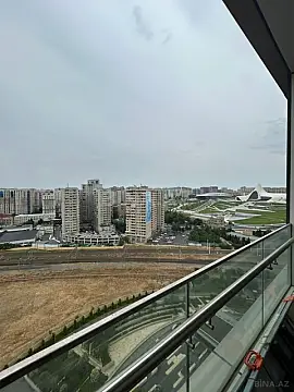Satılır 2 otaqlı mənzil 92 m²
