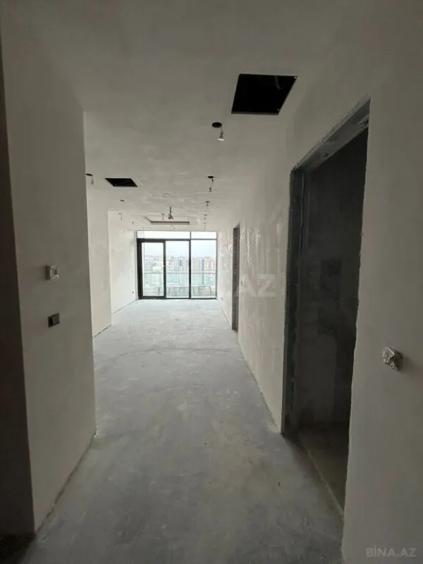 Satılır 2 otaqlı mənzil 92 m²