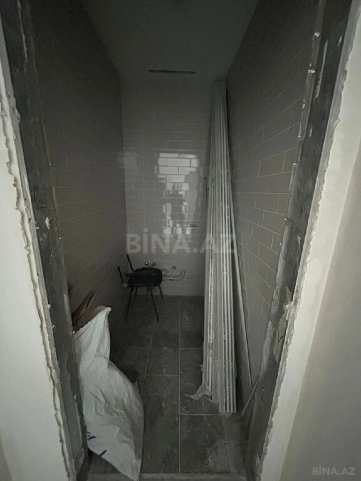 Satılır 2 otaqlı mənzil 92 m²