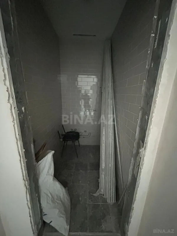 Satılır 2 otaqlı mənzil 92 m²