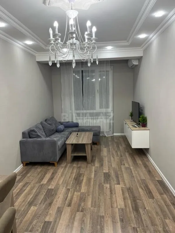 Kirayə verilir 2 otaqlı mənzil 55 m²