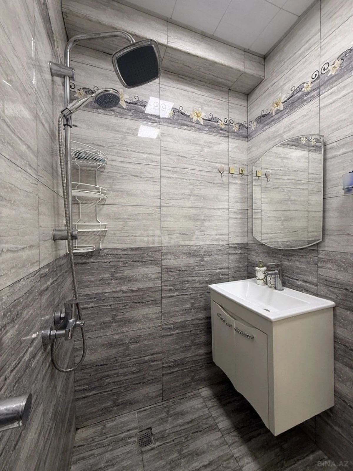 Kirayə verilir 2 otaqlı mənzil 55 m²