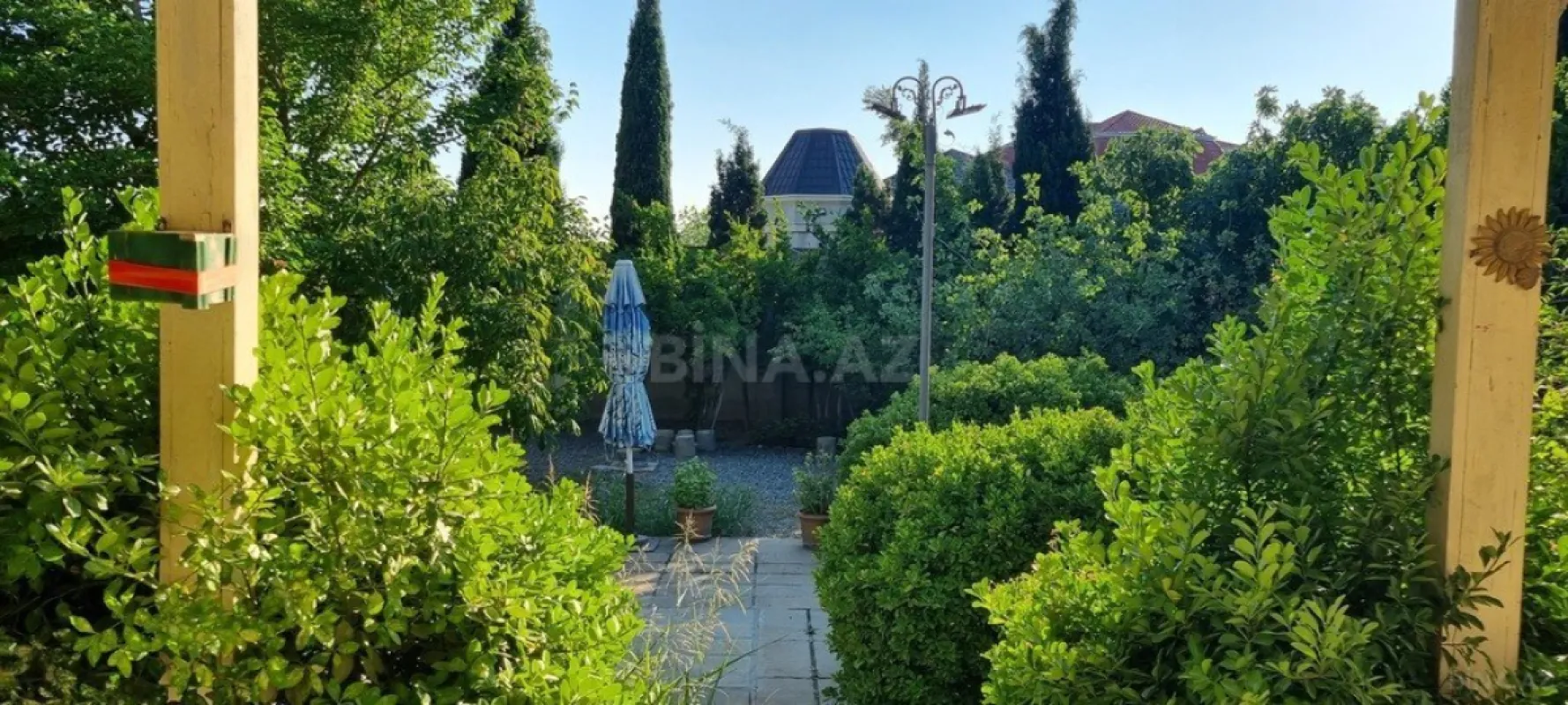 Satılır 8 otaqlı həyət evi 368 m²