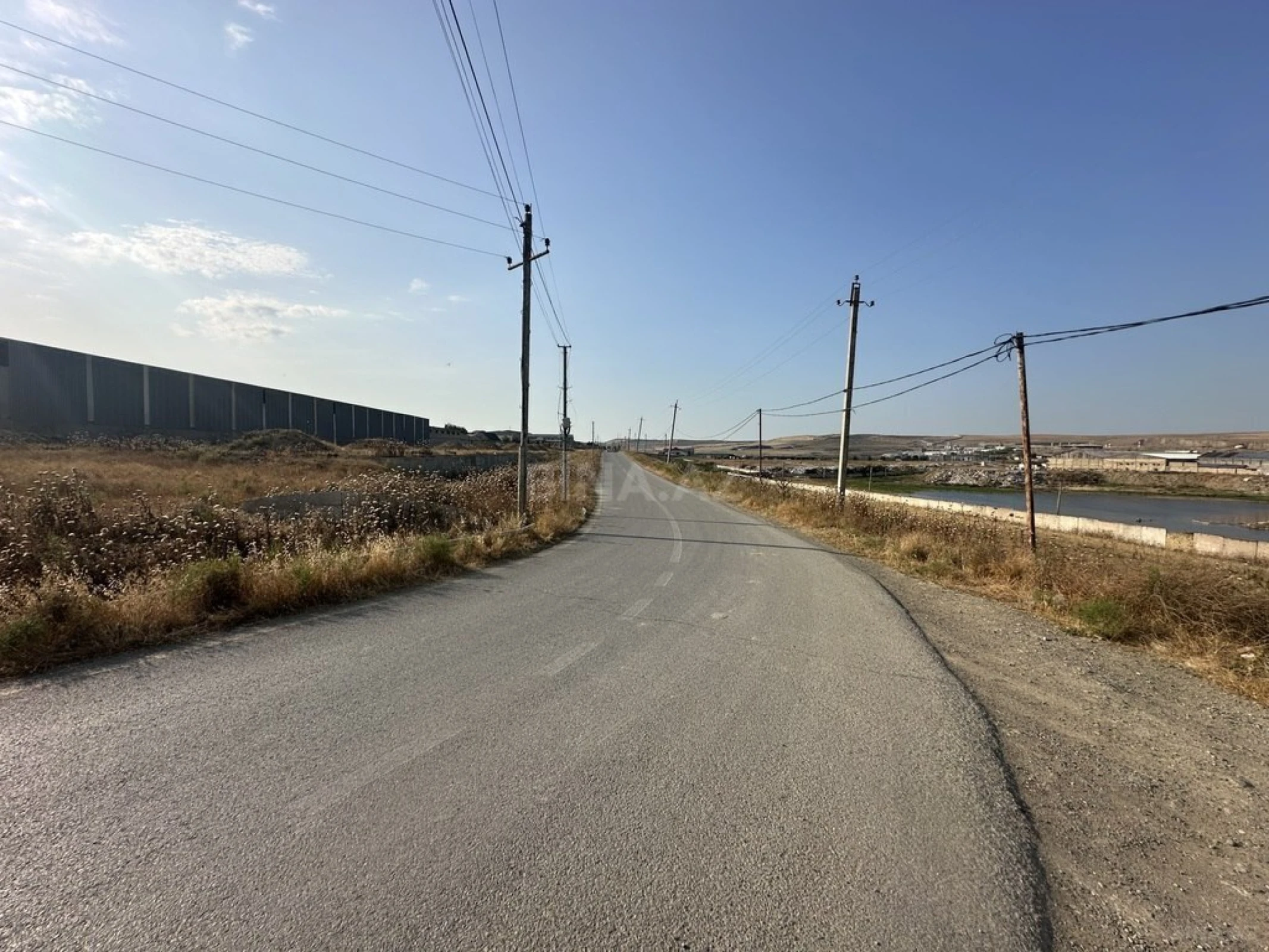 Satılır torpaq sahəsi 10 m²