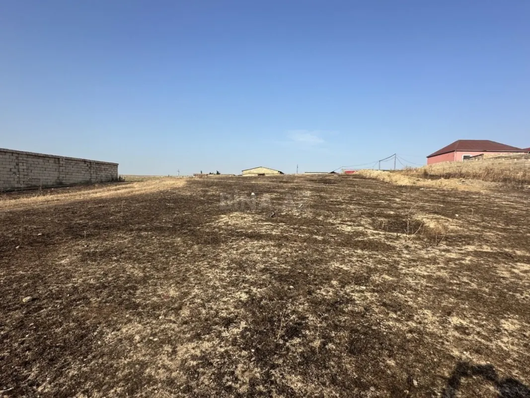 Satılır torpaq sahəsi 10 m²