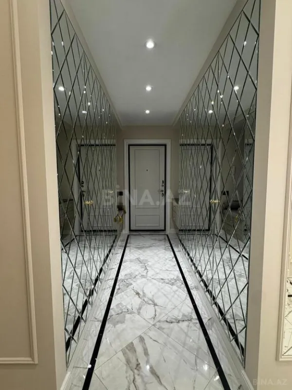 Satılır 4 otaqlı mənzil 170.5 m²