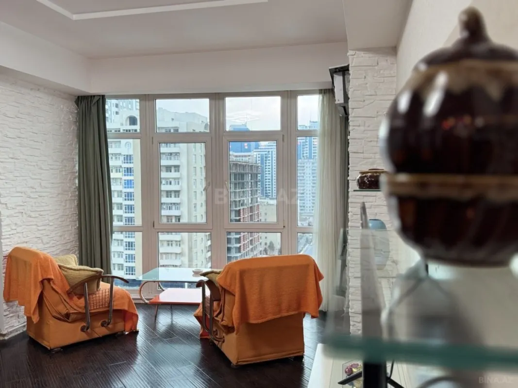 Kirayə verilir 3 otaqlı mənzil 100 m²