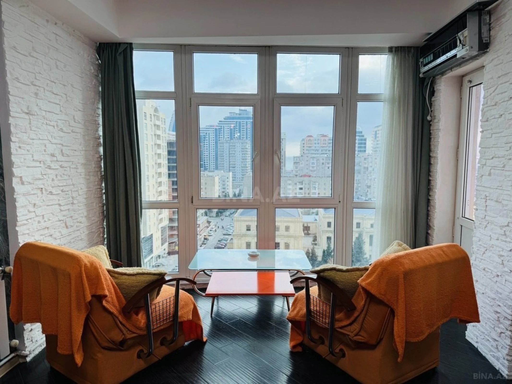 Kirayə verilir 3 otaqlı mənzil 100 m²