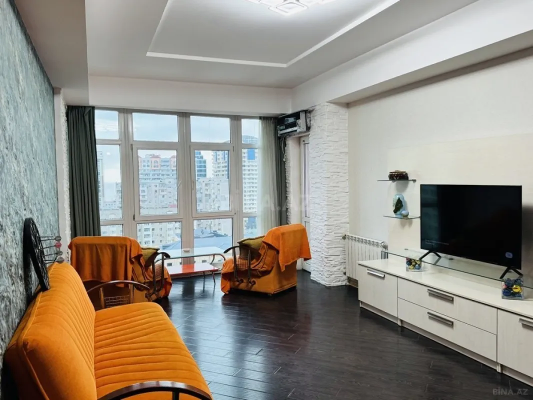Kirayə verilir 3 otaqlı mənzil 100 m²