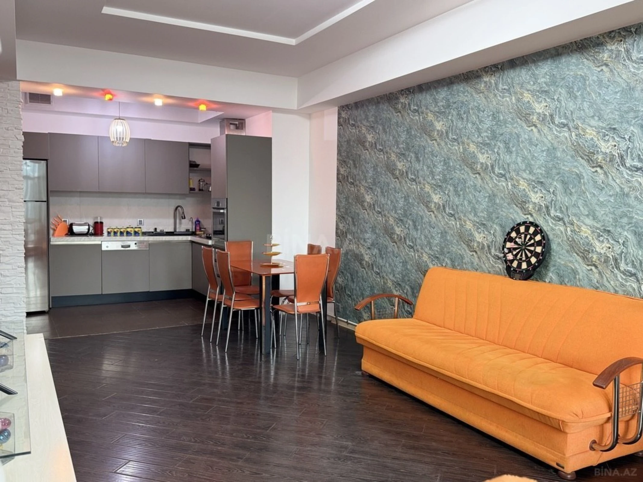 Kirayə verilir 3 otaqlı mənzil 100 m²