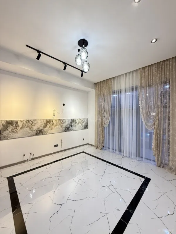 Satılır 3 otaqlı həyət evi 130 m²