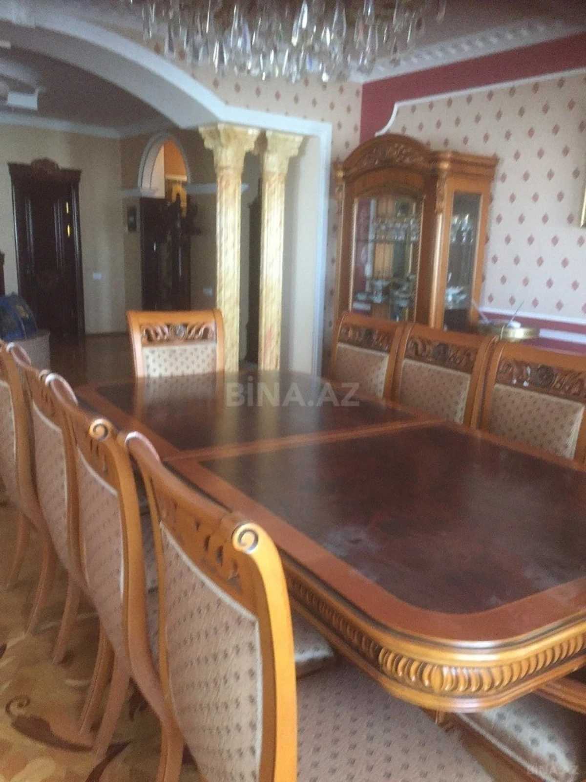 Kirayə verilir 4 otaqlı mənzil 225 m²