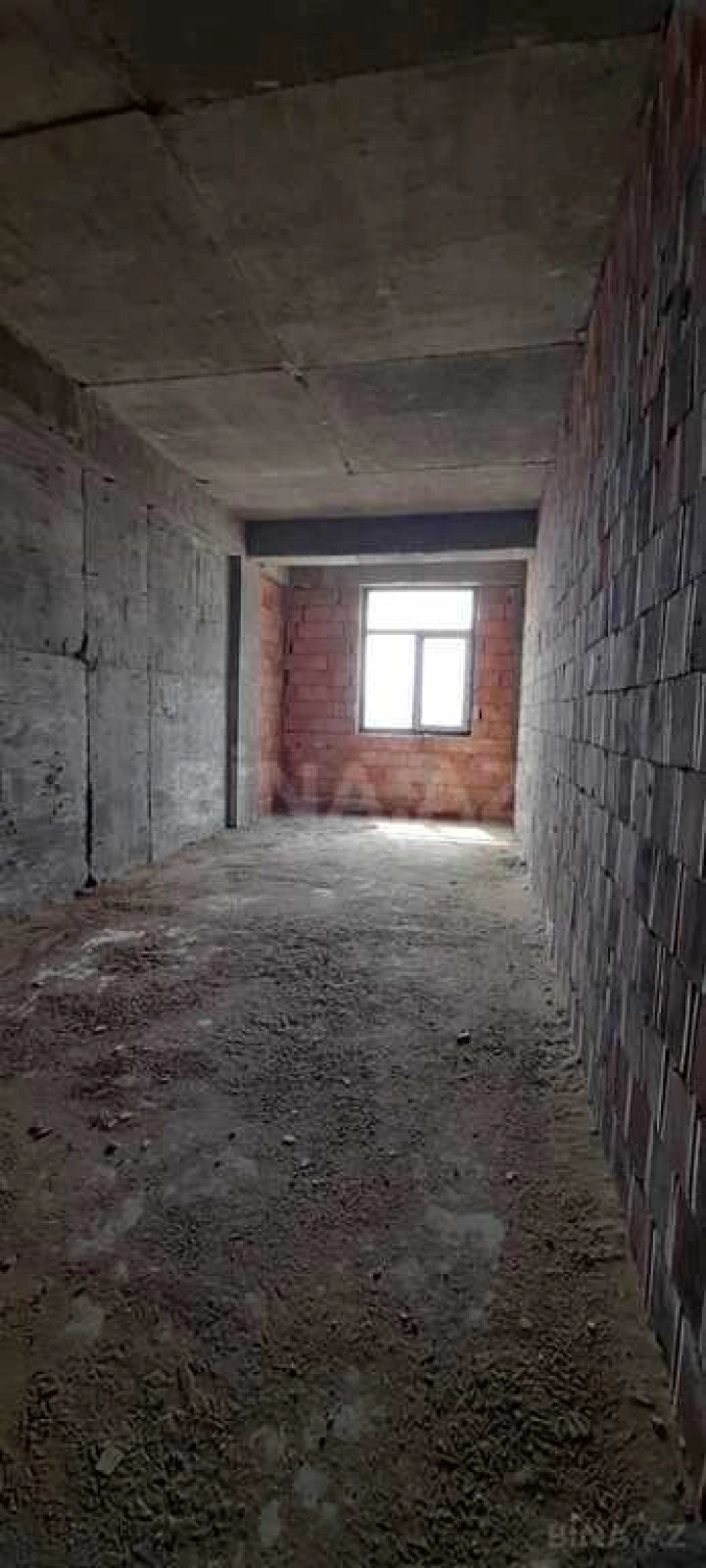 Satılır 2 otaqlı mənzil 61 m²