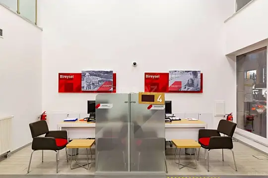 Satılır obyekt 320 m²