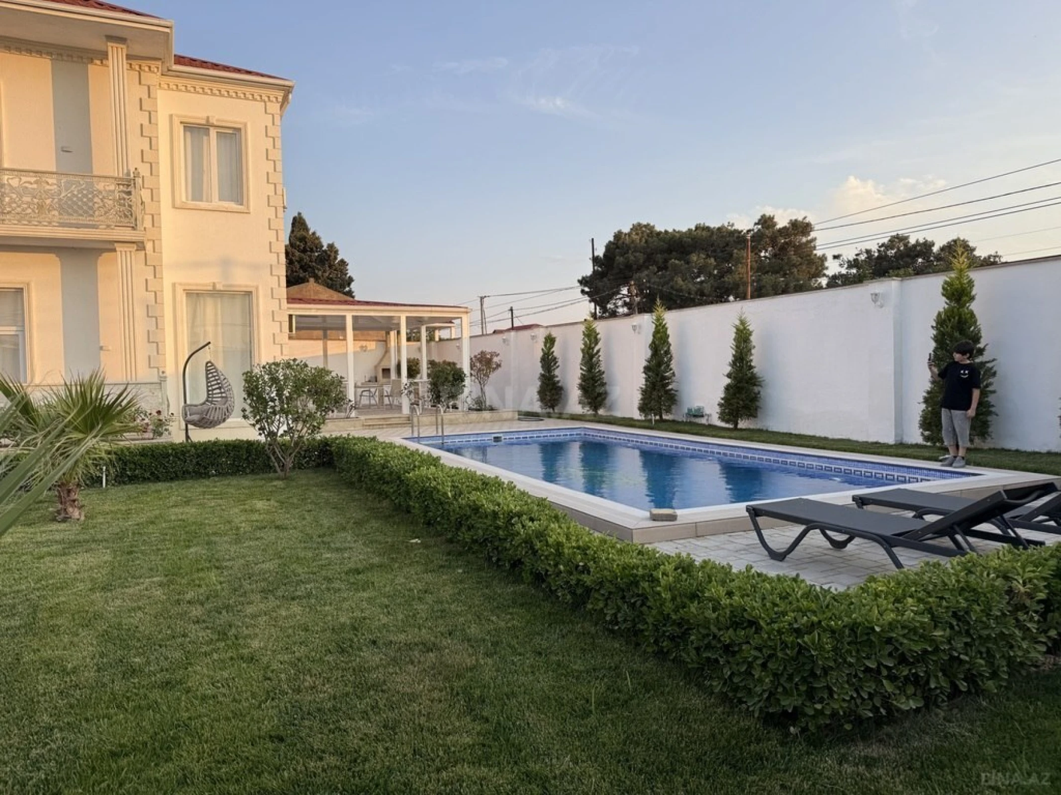 Kirayə verilir 5 otaqlı həyət evi 500 m²