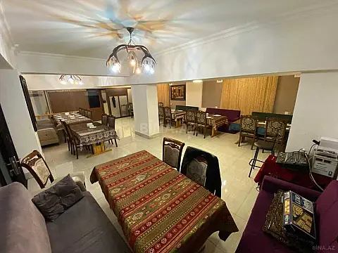 Satılır obyekt 220 m² — Bakı 220.00 m²