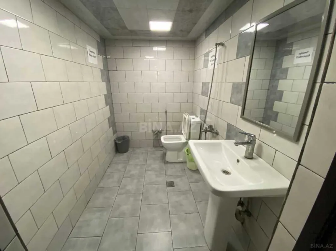 Satılır obyekt 220 m²