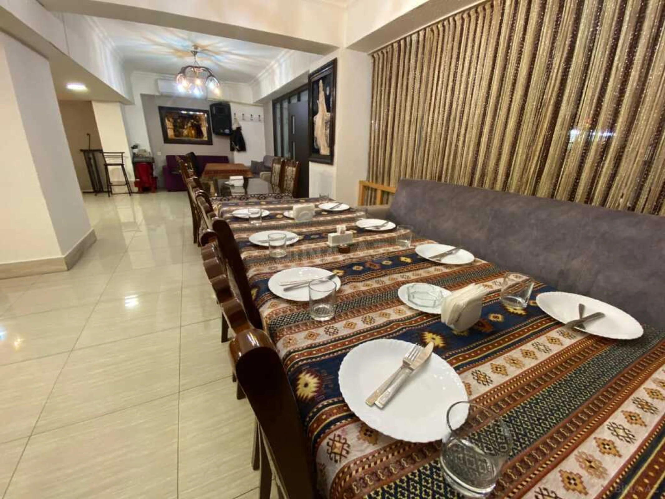 Satılır obyekt 220 m²