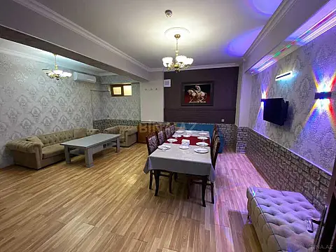 Satılır obyekt 220 m²