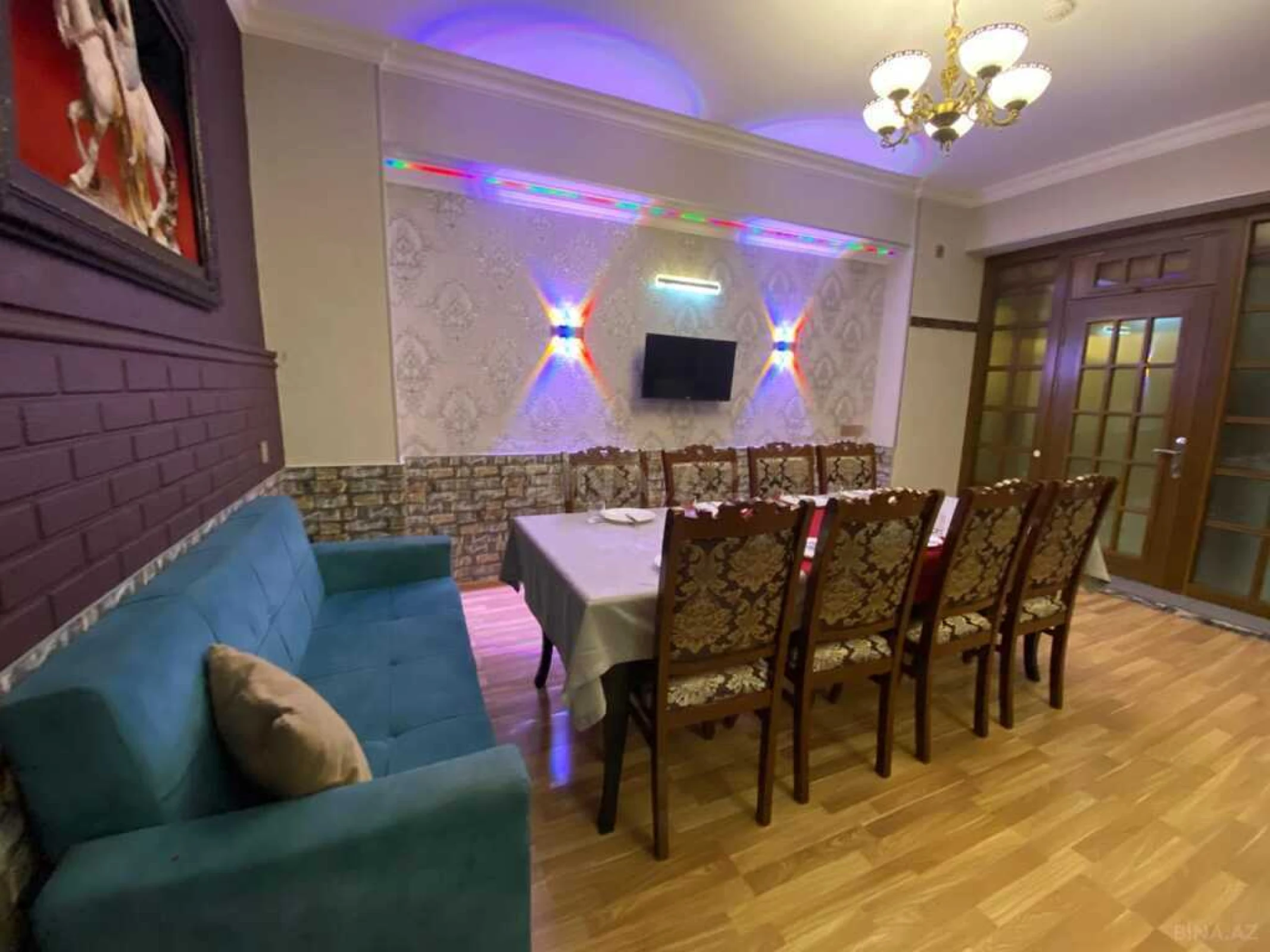 Satılır obyekt 220 m²