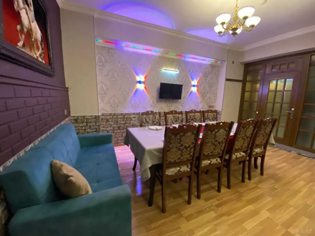 Satılır obyekt 220 m²