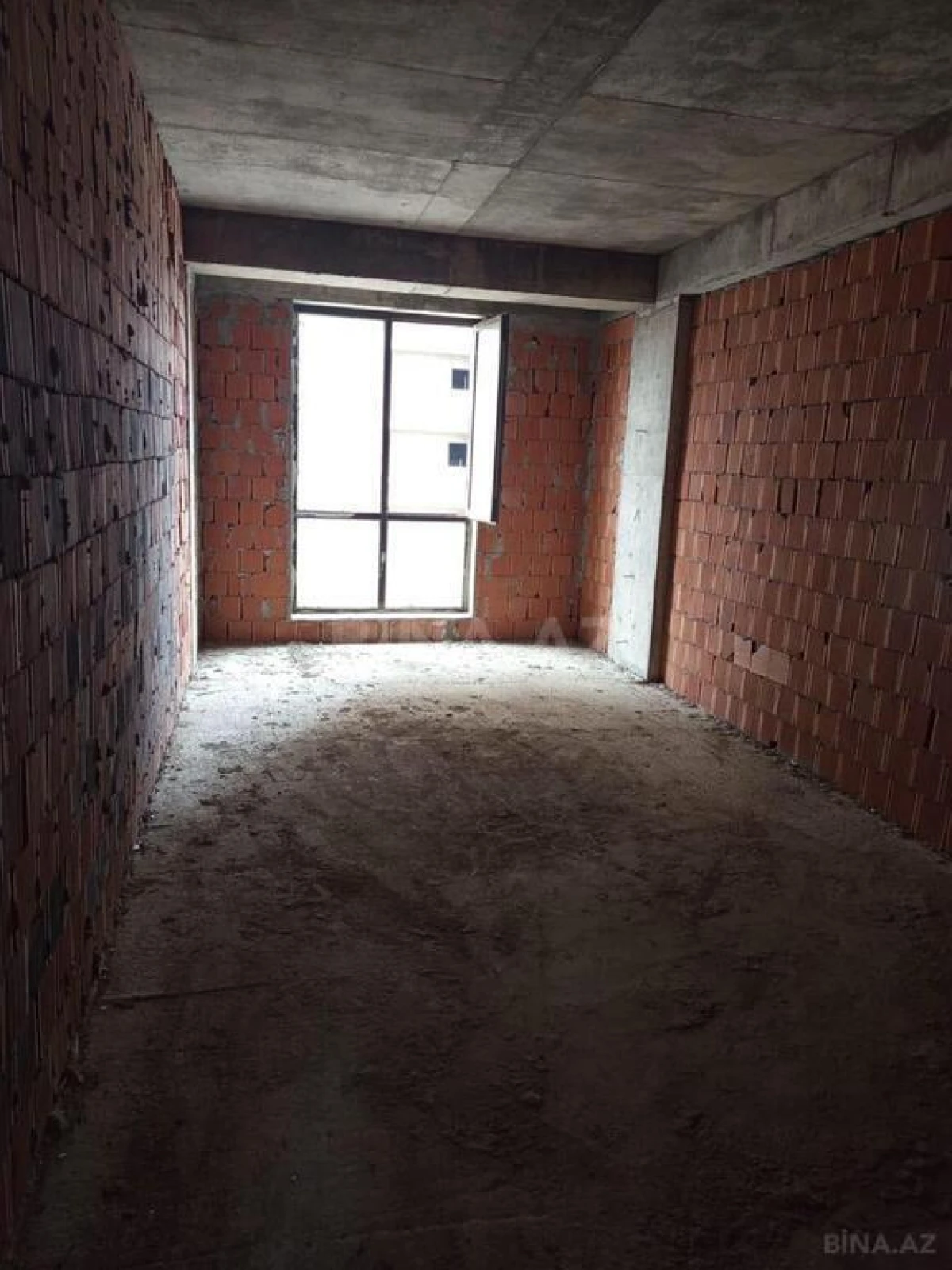 Satılır 2 otaqlı mənzil 90.5 m²