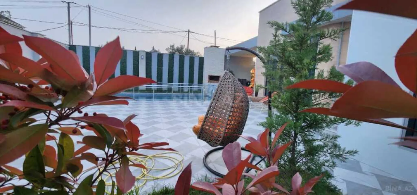 Kirayə verilir 4 otaqlı həyət evi 300 m²