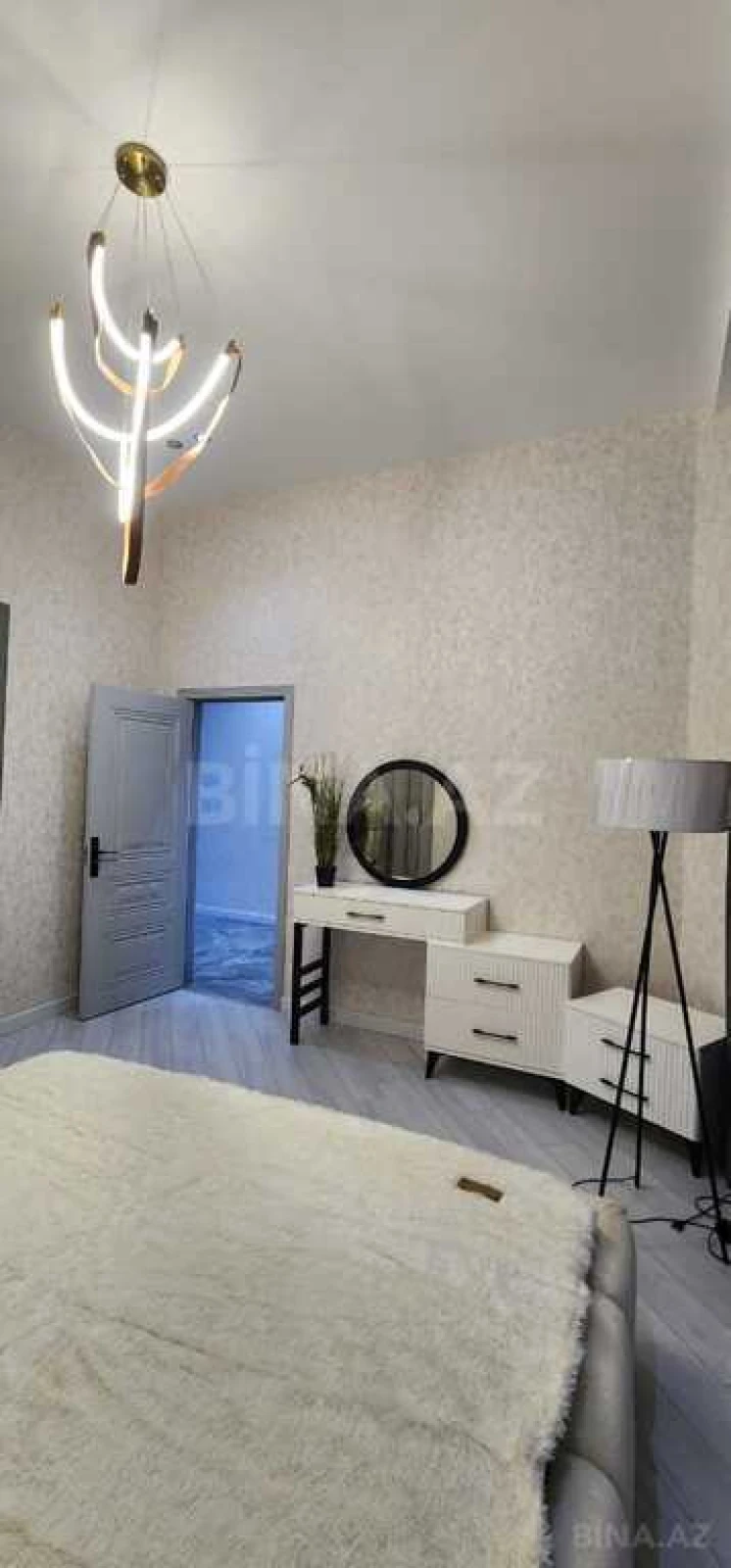 Kirayə verilir 4 otaqlı həyət evi 300 m²
