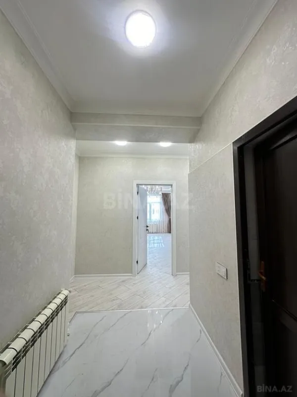Satılır 2 otaqlı mənzil 83 m²