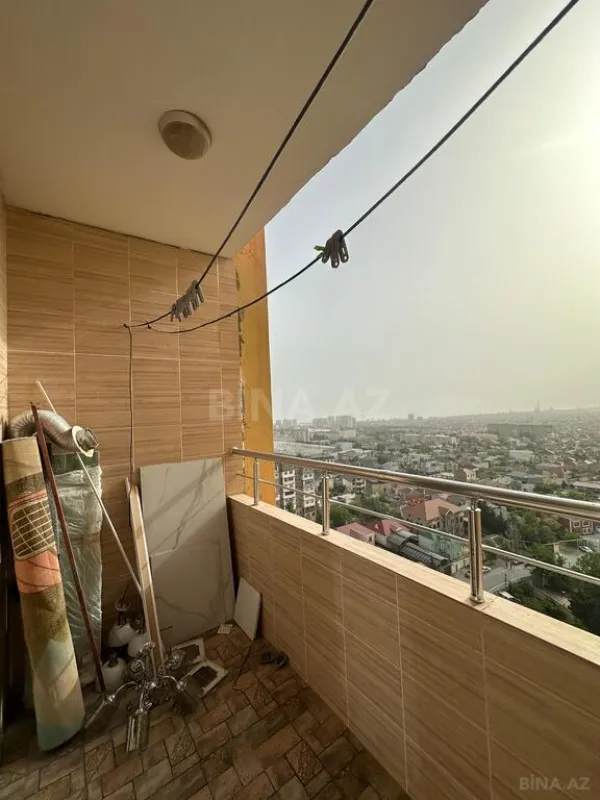 Satılır 2 otaqlı mənzil 83 m²