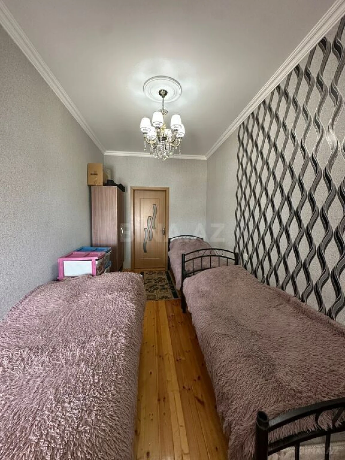 Satılır 2 otaqlı mənzil 84 m²