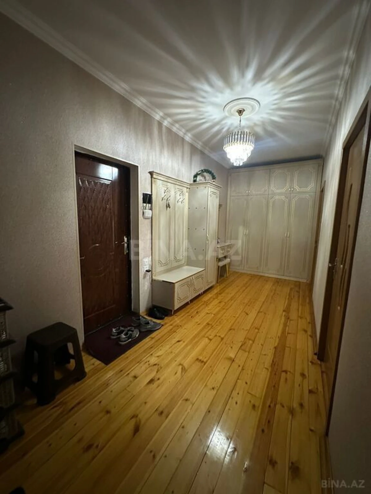 Satılır 2 otaqlı mənzil 84 m²