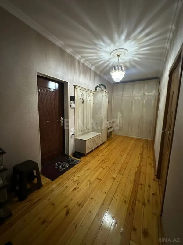Satılır 2 otaqlı mənzil 84 m²