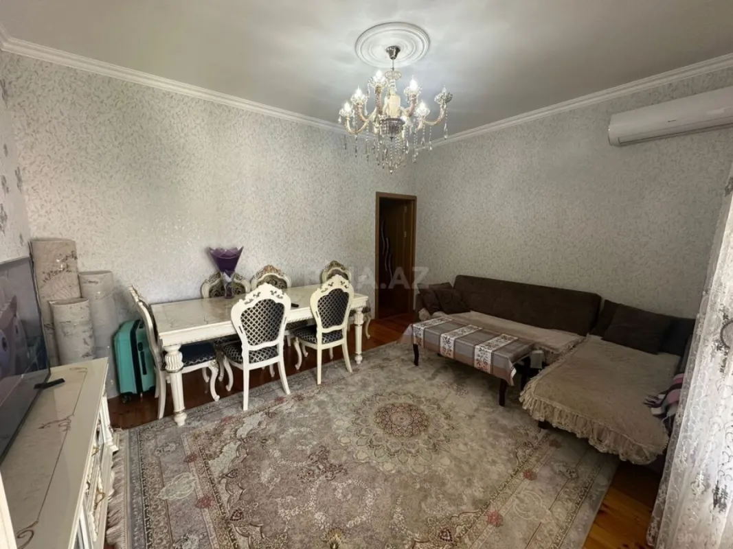 Satılır 2 otaqlı mənzil 84 m²