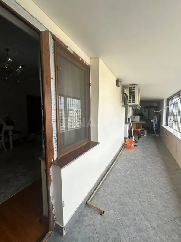 Satılır 2 otaqlı mənzil 84 m²