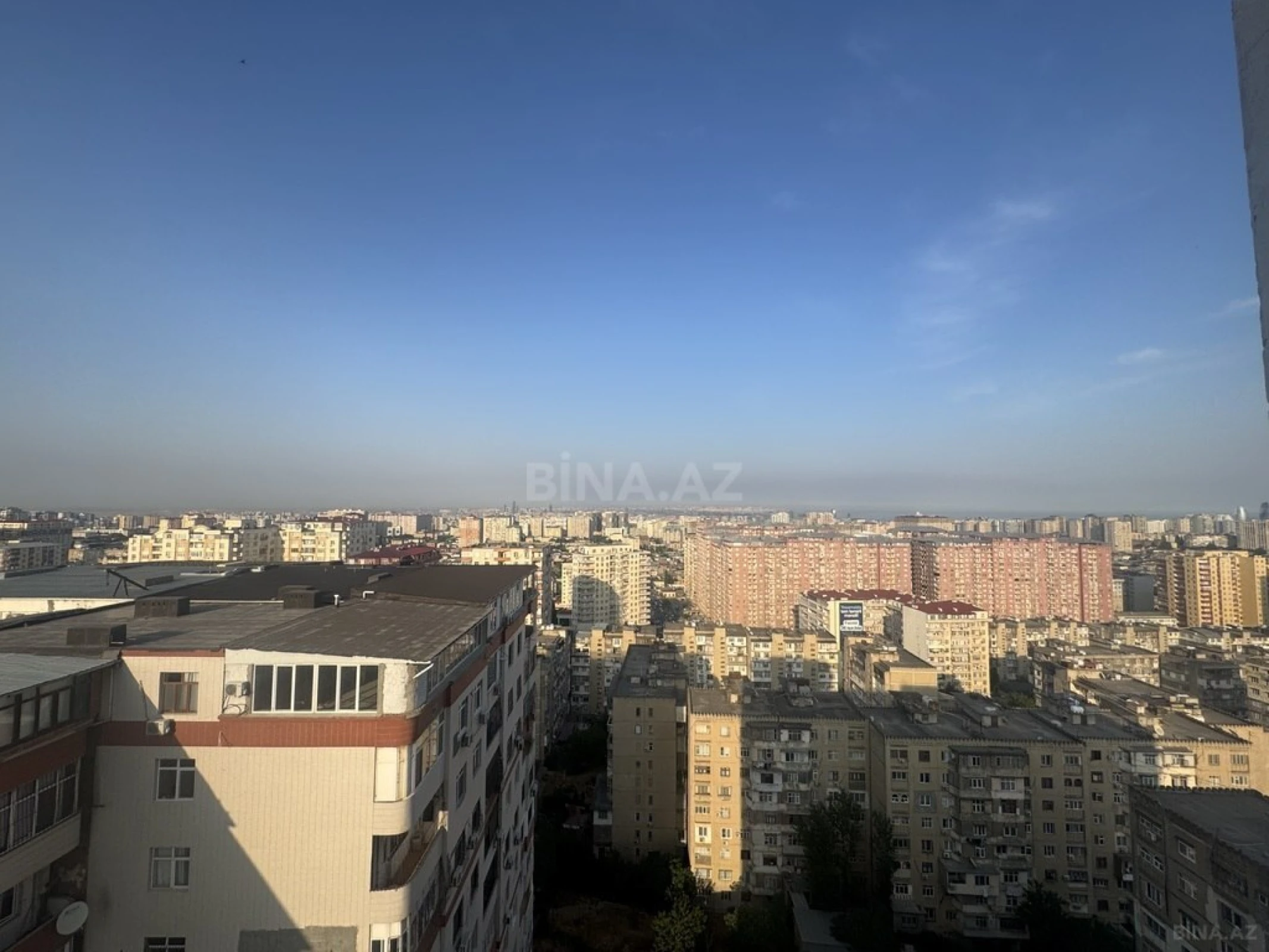 Satılır 2 otaqlı mənzil 104 m²