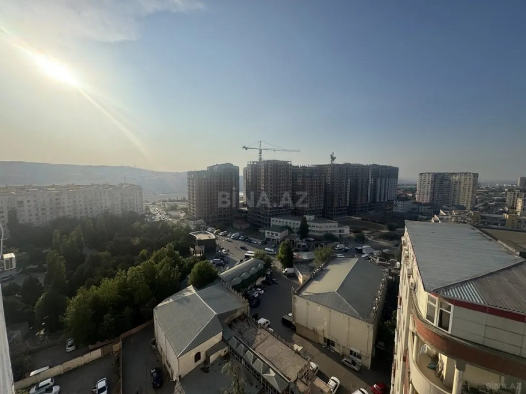 Satılır 2 otaqlı mənzil 104 m²