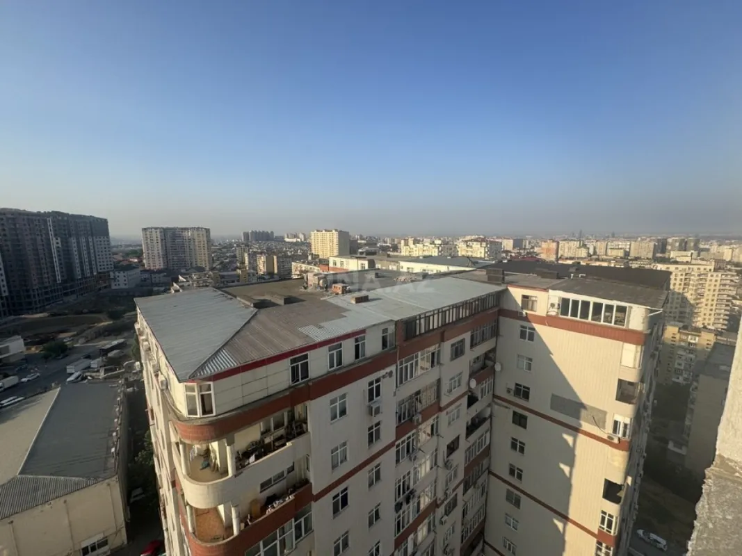 Satılır 2 otaqlı mənzil 104 m²
