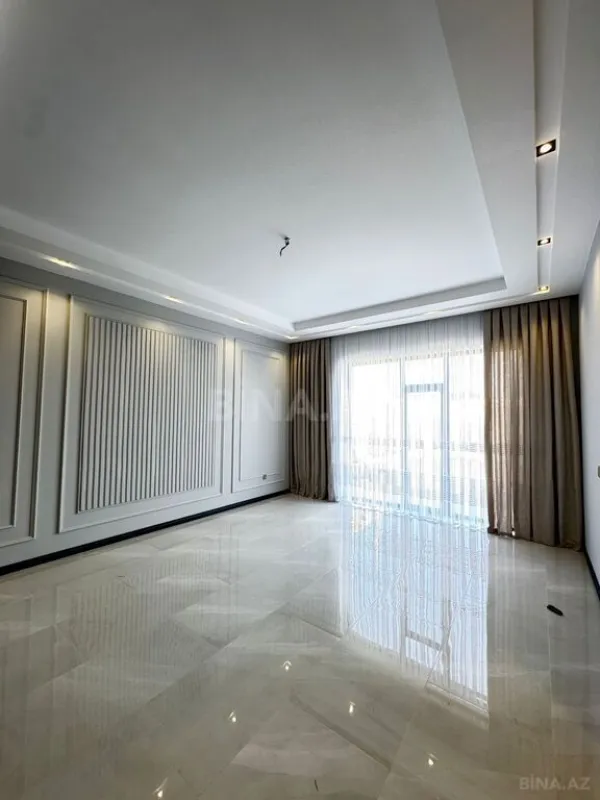 Satılır 4 otaqlı həyət evi 200 m²