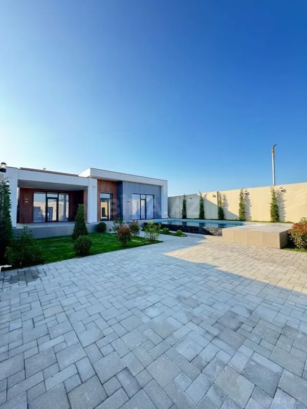 Satılır 4 otaqlı həyət evi 200 m²
