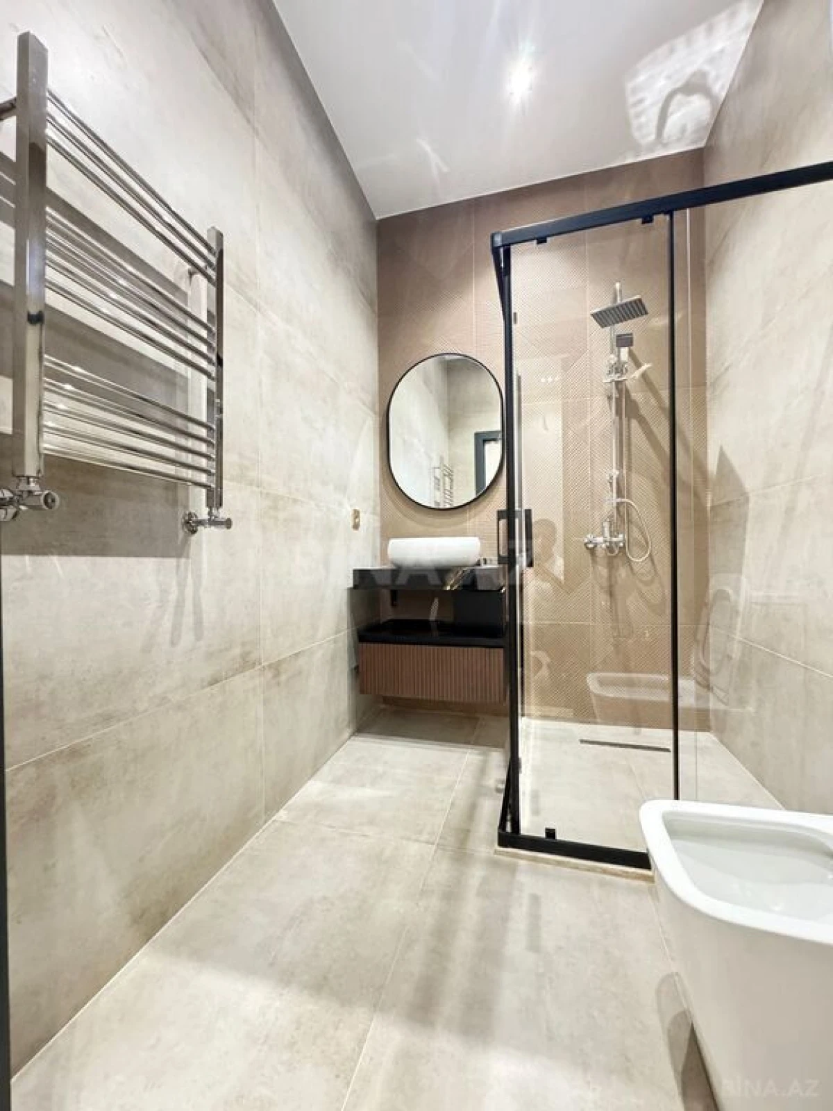 Satılır 4 otaqlı həyət evi 200 m²