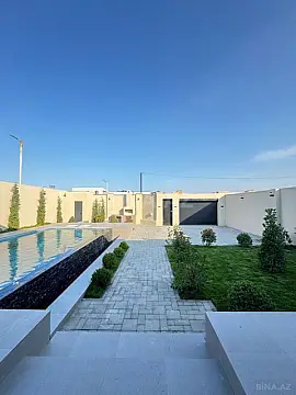 Satılır 4 otaqlı həyət evi 200 m²