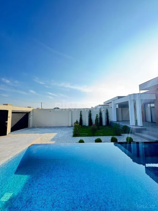 Satılır 4 otaqlı həyət evi 200 m²