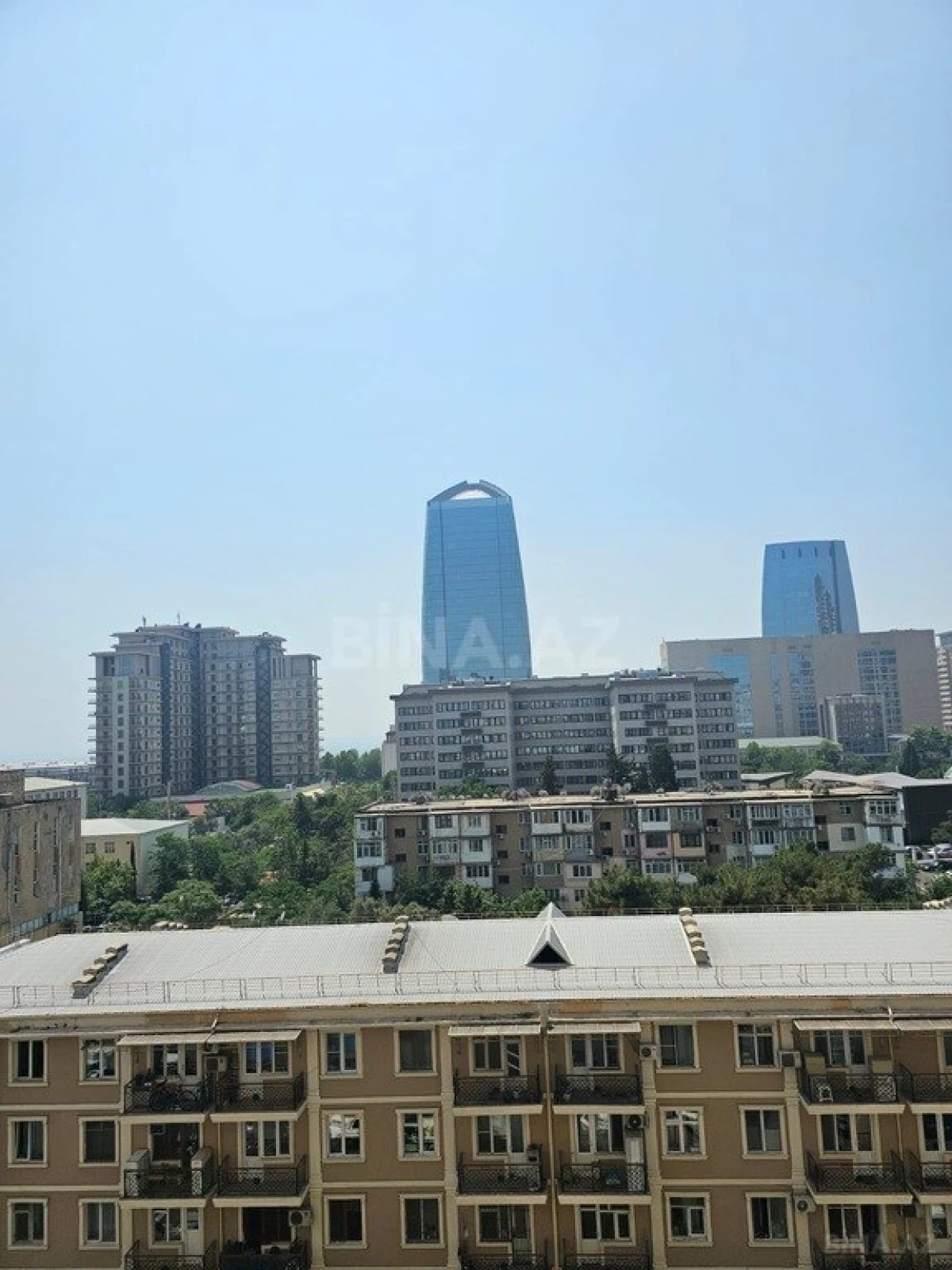 Kirayə verilir 2 otaqlı mənzil 100 m²