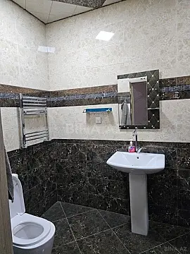 Kirayə verilir 2 otaqlı mənzil 100 m²