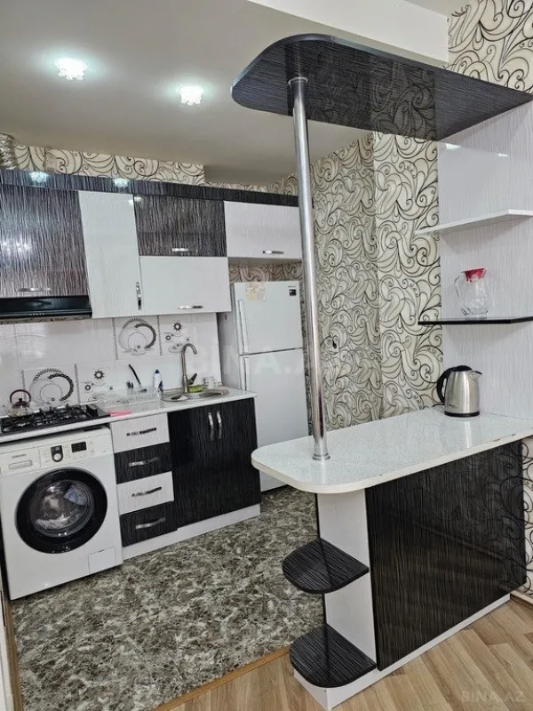 Kirayə verilir 2 otaqlı mənzil 100 m²
