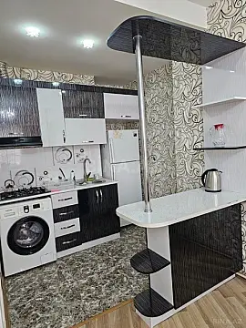 Kirayə verilir 2 otaqlı mənzil 100 m²