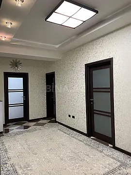 Satılır 3 otaqlı mənzil 120.6 m²